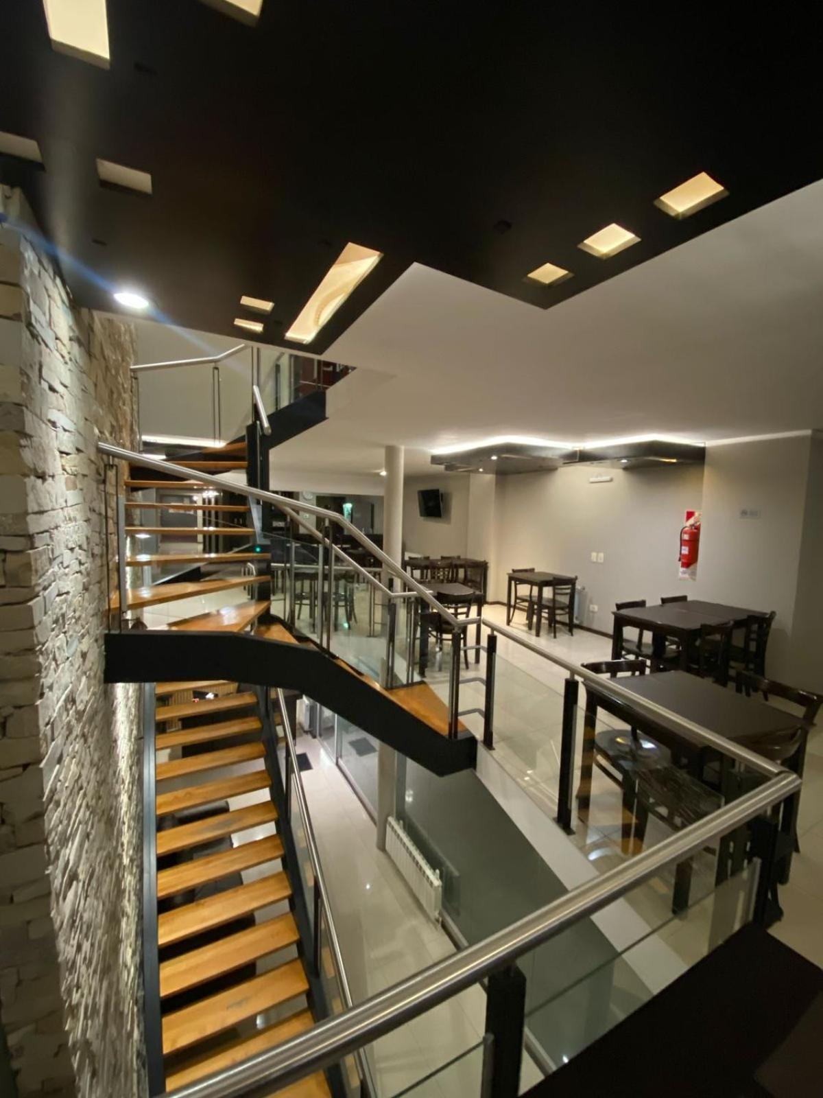 Hotel Aires De Тандил Екстериор снимка
